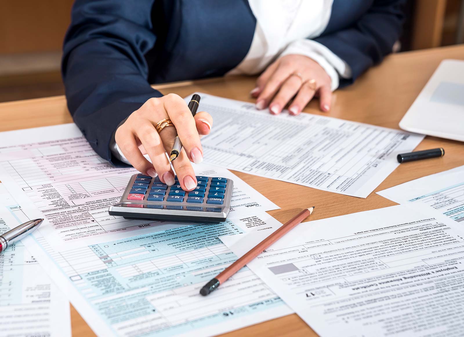 ue choisir entre impôt sur le revenu et impôt sur les sociétés ?